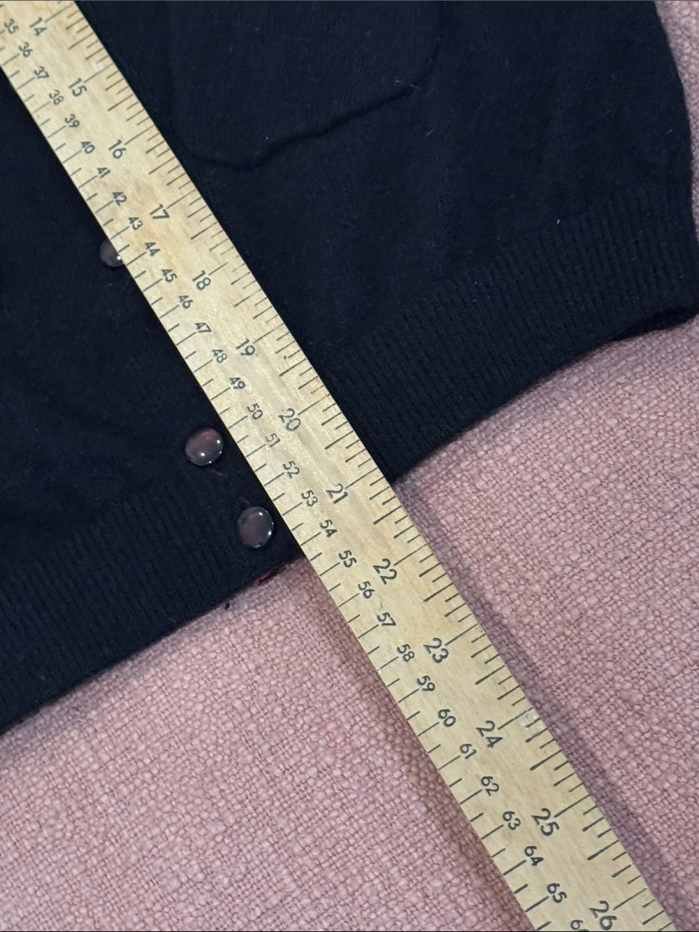 Angora / lambswool embroidered bird detail wm’s button-Up Crewneck Cardigan - Picture 10 of 15